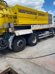 Servizio di pulizia fogne a Salerno con Montecorvino Espurghi